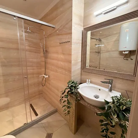 Guest Exotic Argisht Golden Sands Апартаменти *